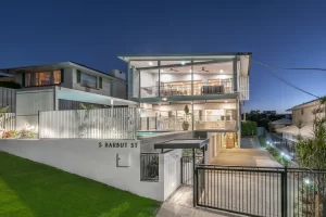Harbut Project - Luxury Outdoor Living Extension - Holland Park West by Dirsell Constructions 2